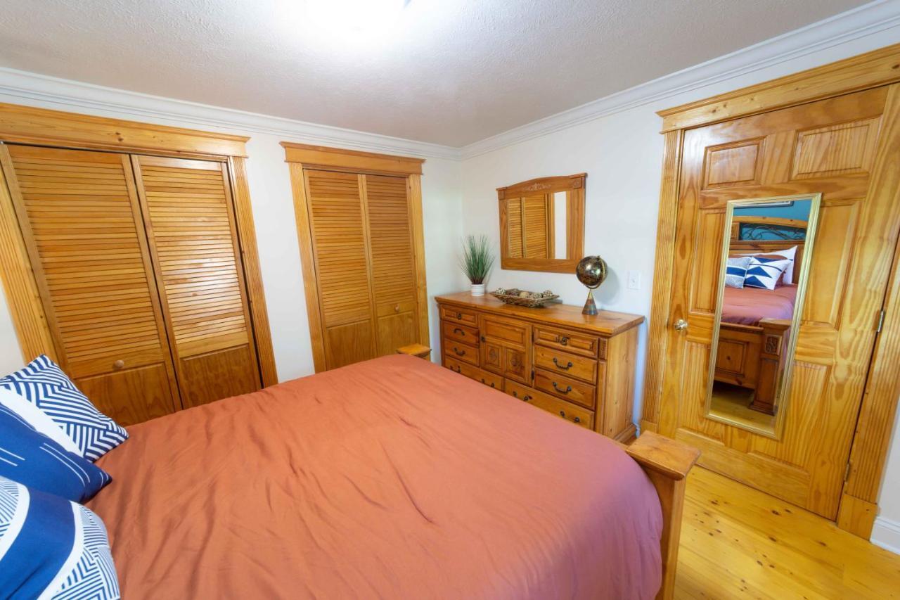 The Charming Glenn Cottage! Walk To Lake Michigan! Fennville Exterior photo